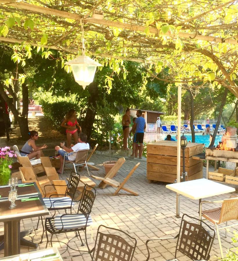 Les Bastides De Chanteraine Bungalows, Lodges & Spa Aiguines Exterior foto
